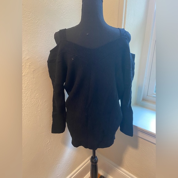 Black Cold Shoulder Sweater with pearls - Picture 4 of 5